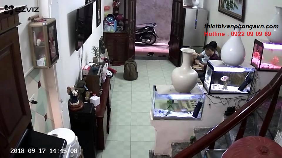 CAMERA WIFI QUAY QUÉT EZVIZ CS-CV246 (HD720P)