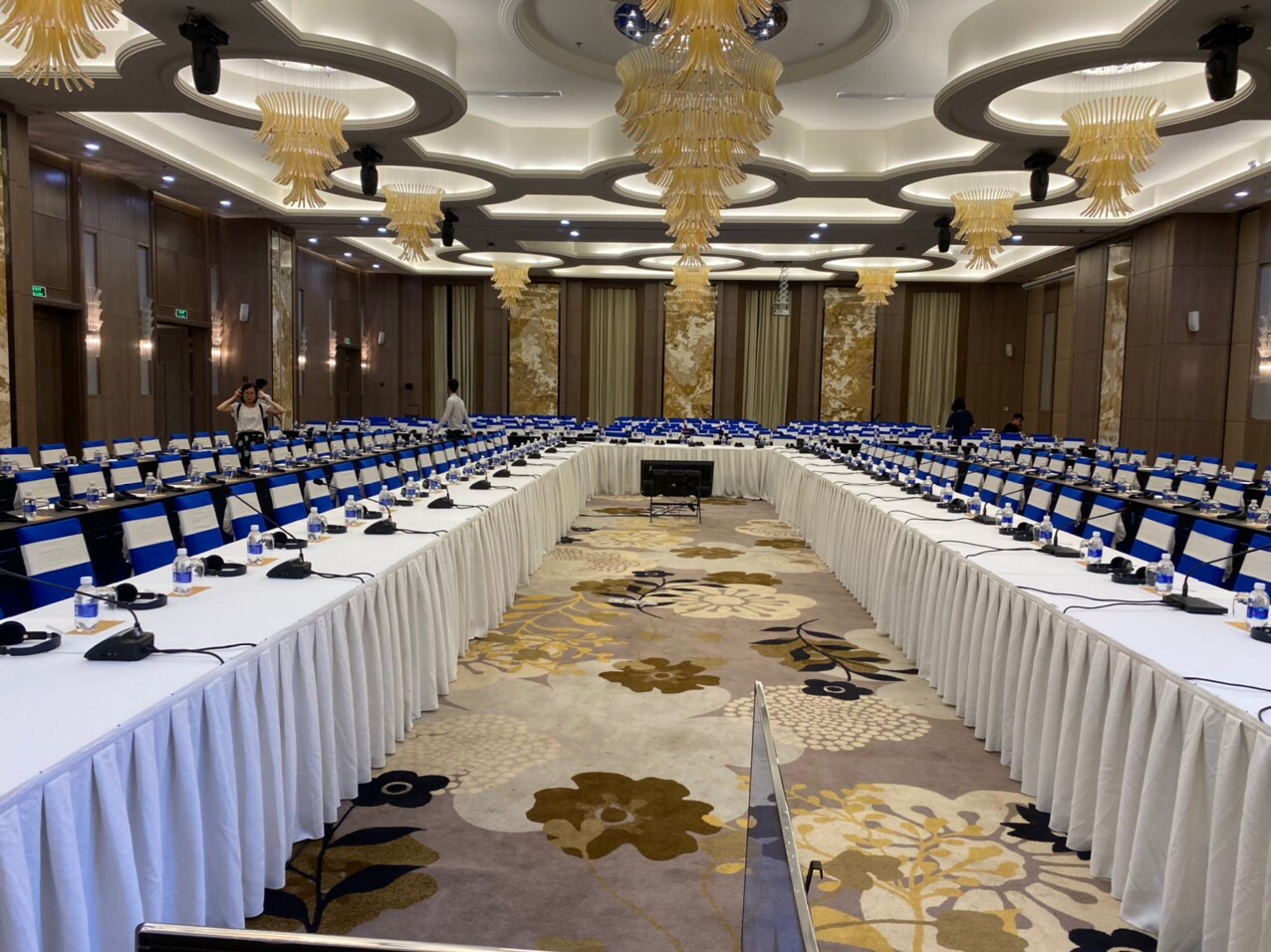 Cho Thuê Cabin dịch Tai nghe dịch Hội Nghị Của Bộ Kế Hoạch Đầu Tư